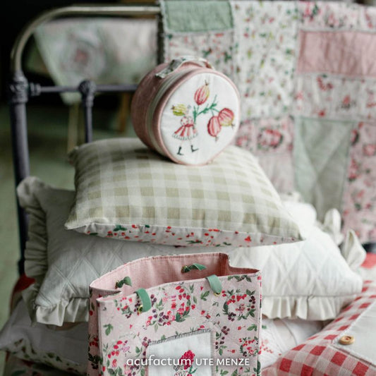 Fruchtige Quilts Buch von acufactum mit Nähideen, Patchwork und Stickerei Inspiration