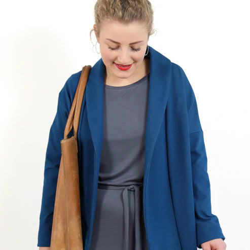 FRAU KATI • Sweatjacke mit Schalkragen / Papierschnitt