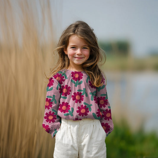 Musselin Stoff mit Blumen auf rosa Grund von Jennifer Bouron, GOTS Baumwolle leicht und weich für Kleidung