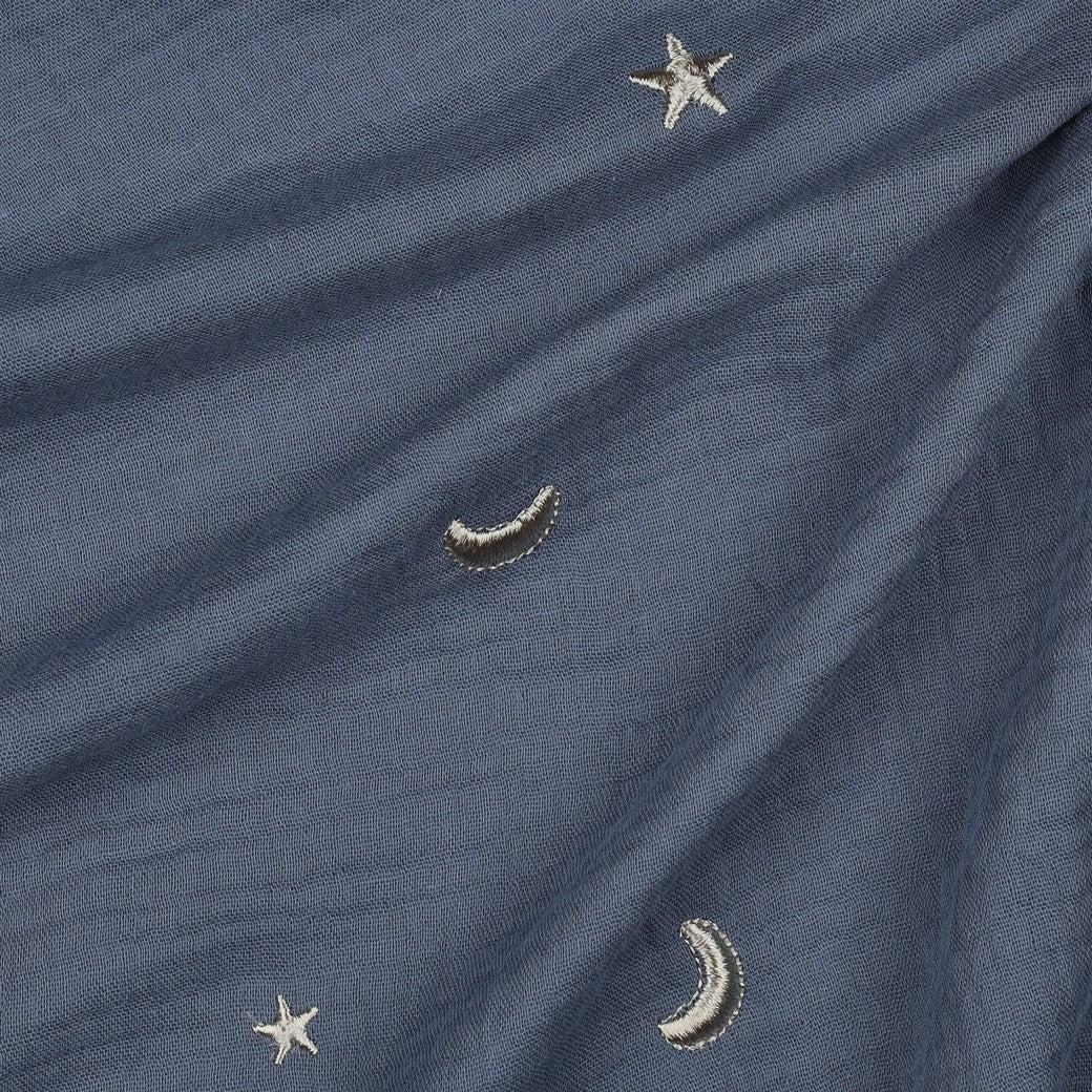 Musselin "Stickerei Moind & Sterne" auf jeansblau