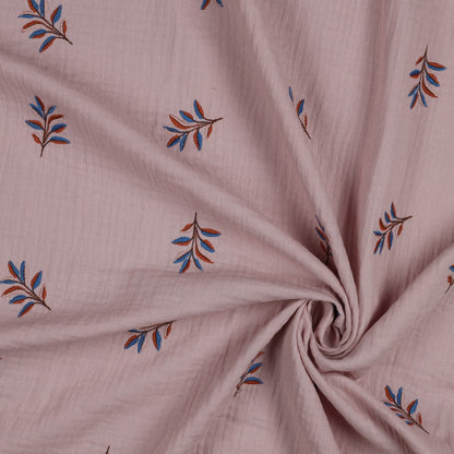 Musselin  bestickt mit  Blättern - lila