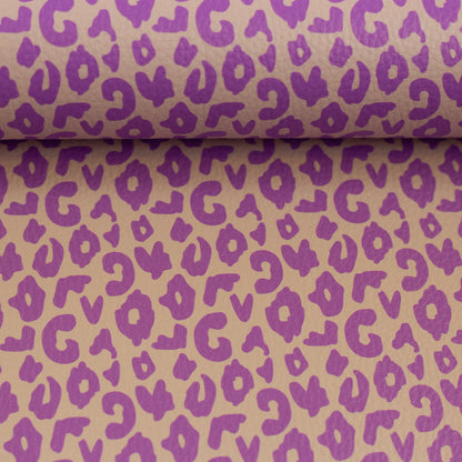 Hochwertiges Kunstleder „Brush & Wild Leo“ by Cherry Picking mit moderner Leo-Optik – ideal für Taschen, Accessoires und kreative Nähprojekte.