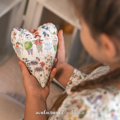 Baumwollstoff „Blumenkinder“ – Kerstin Heß | acufactum