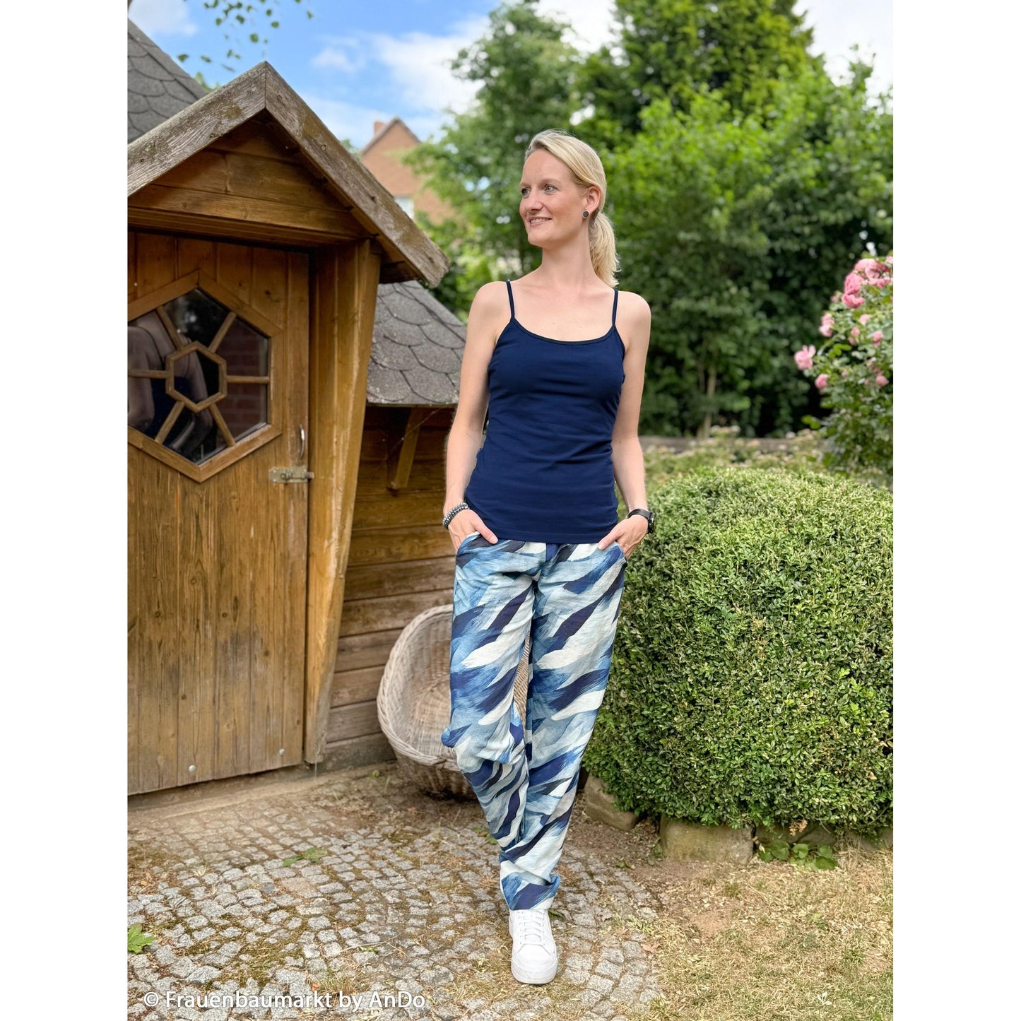 Baumwoll - Leinengemisch "Adria blau/ weiß"- Swafing