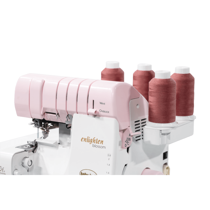 Überall an der Babylock enlighten blosson finden sich Teile in der Farbe rosa, das macht sie zu einer Besonderheit.