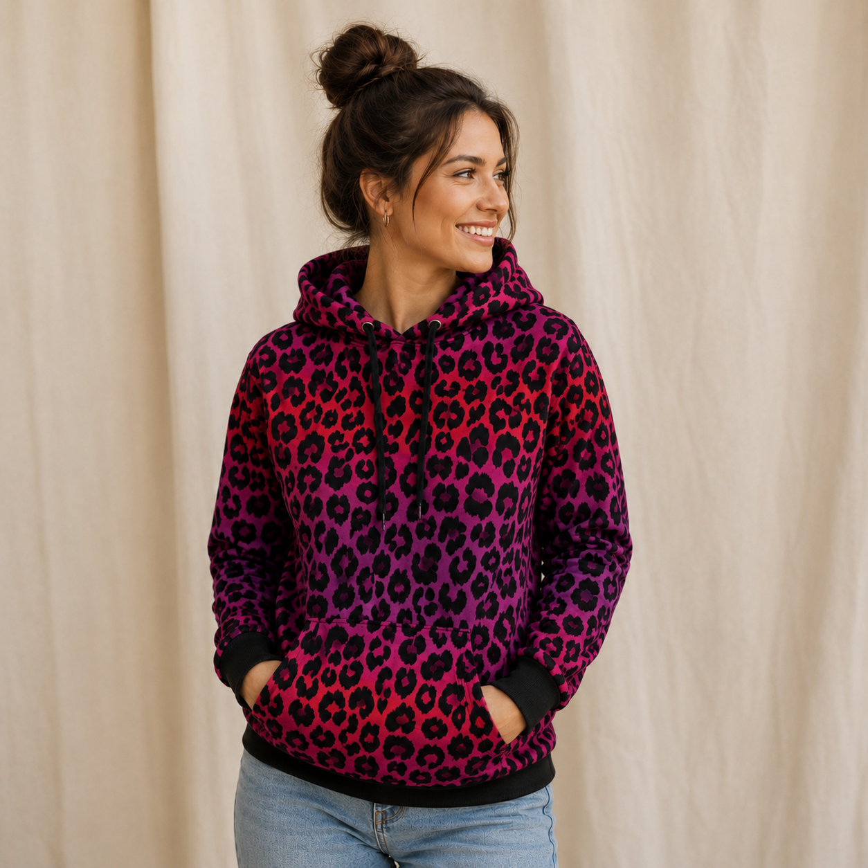 French Terry „Digitalprint Leo“ – trendiger Animal-Print mit modernem Farbverlauf