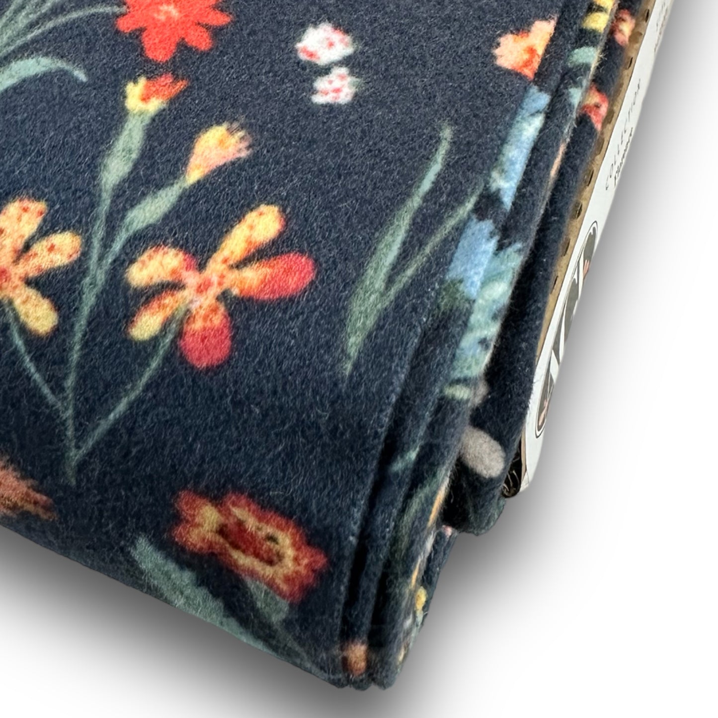 Feiner Blumenflanell aus dem Hause "Art Galerie Fabrics", bekannt für feinste Qualitäten 