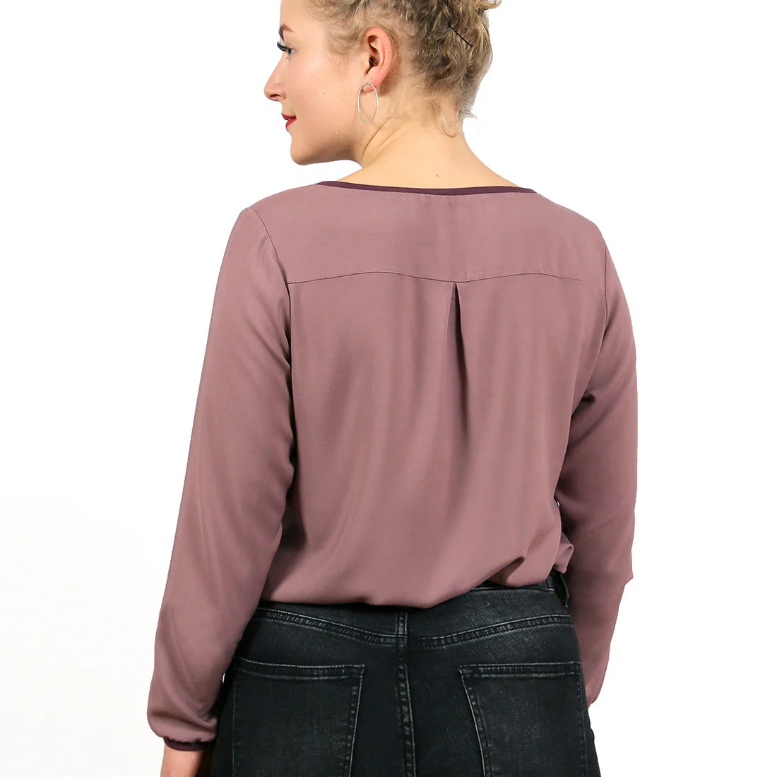 FRAU DANA • Bluse mit Halslochbündchen  / Papierschnitt