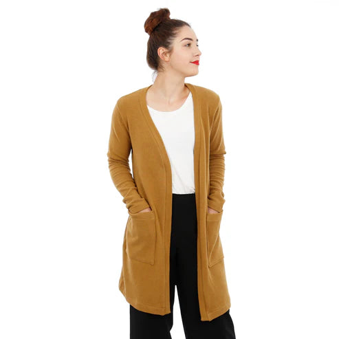 FRAU JACKY • Cardigan mit aufgesetzten Taschen  / Papierschnitt