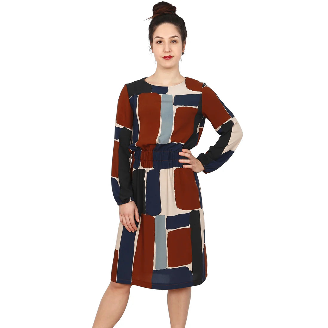 Frau Sanja • Kleid mit Gummizügen / Papierschnitt