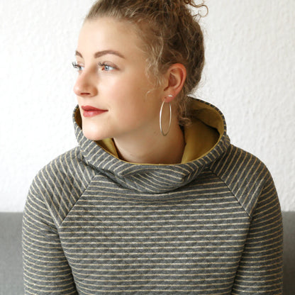 FRAU TONI • Kapuzensweater / Papierschnitt