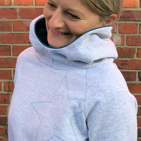 FRAU TONI • Kapuzensweater / Papierschnitt