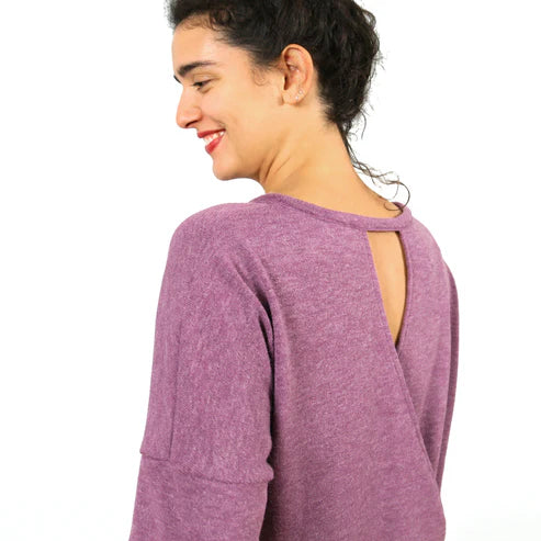 FRAU VEGA • Pulli mit Wickeloptik / Papierschnitt