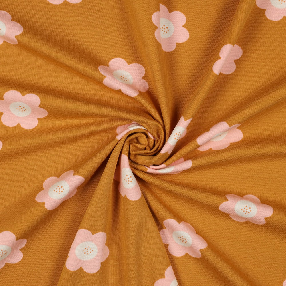 French Terry mit großen rosa Blüten auf senfgelbem oder salbeigrünem Hintergrund aus 95 % Baumwolle und 5 % Elasthan – ideal für Hoodies, Kinderkleidung und bequeme Freizeitmode.