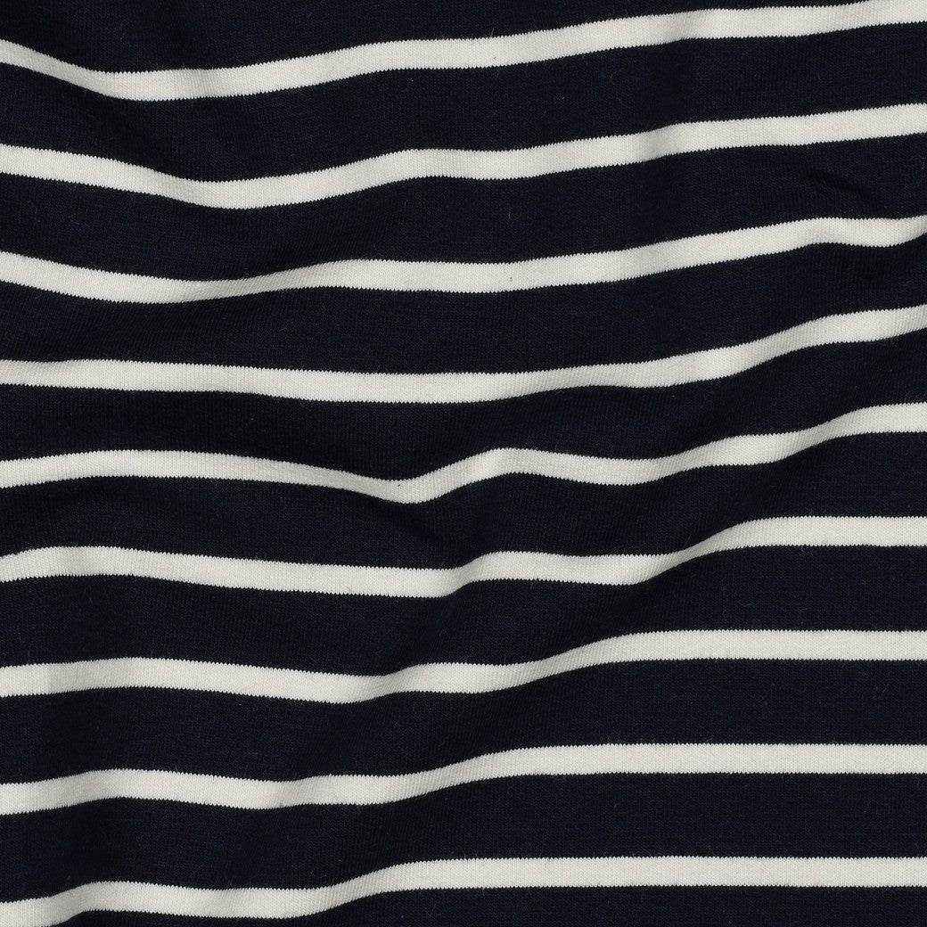 Klassischer French Terry mit feinen maritimen Streifen in Ecru-Schwarz oder Dunkelblau-Weiß aus 95 % Baumwolle und 5 % Elasthan – ideal für Hoodies, Kinderkleidung und zeitlose Freizeitmode.