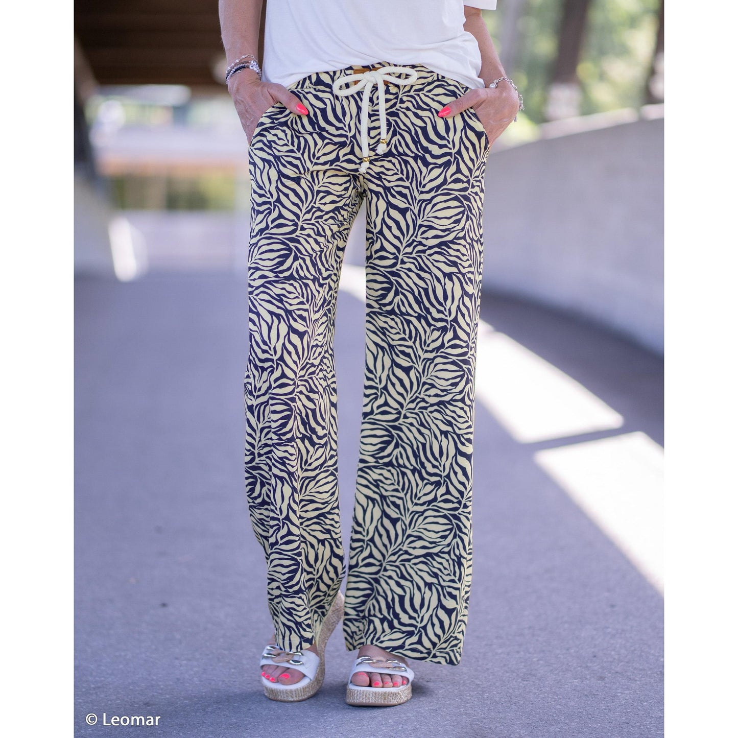 Viskose "Zebra Jungle" by Bienvenido Colorido- Swafing