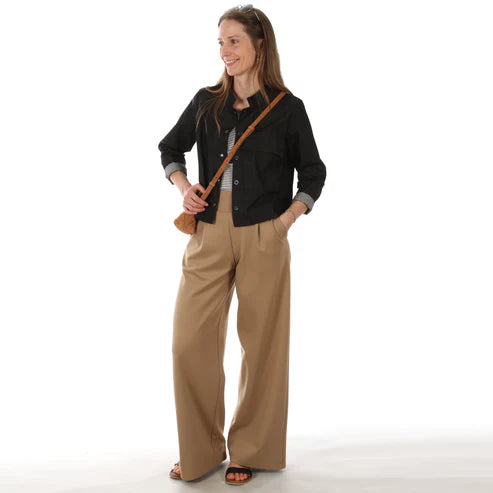 FRAU ADA Hose | Papierschnitt