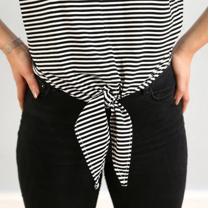 FRAU BILLE Knotenshirt | Papierschnitt