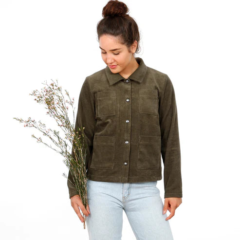 FRAU DITA kurze Jacke | Papierschnitt