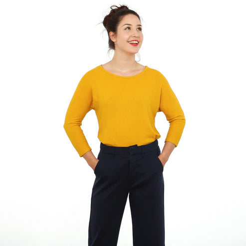 FRAU JETTE Fledermausshirt / Papierschnitt