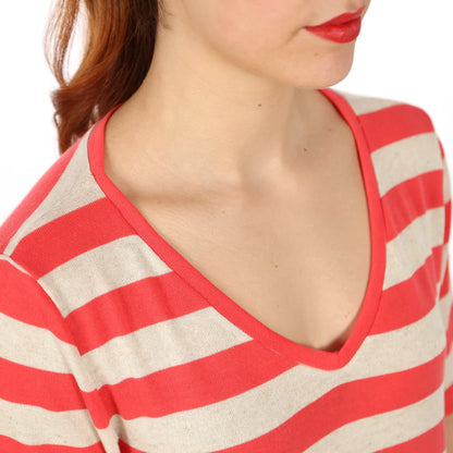 FRAU KAY V-Shirt | Papierschnitt