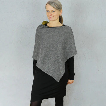 FRAU PENNY Wendeponcho | Papierschnitt