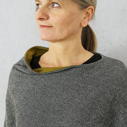 FRAU PENNY Wendeponcho | Papierschnitt