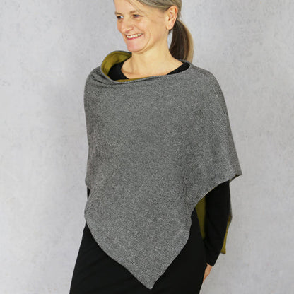 FRAU PENNY Wendeponcho | Papierschnitt