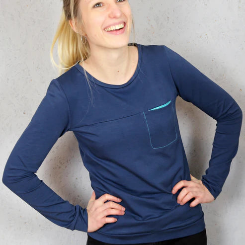 FRAU BENTE • Sweater mit Brusttasche PAPIERSCHNITT