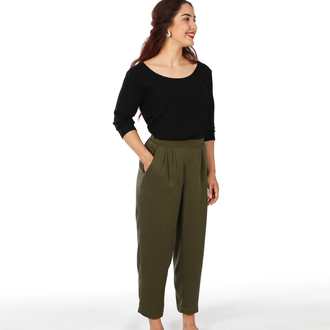 FRAU GUSTA • Hose im egg-shape