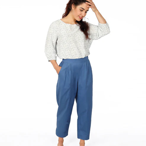 FRAU GUSTA • Hose im egg-shape
