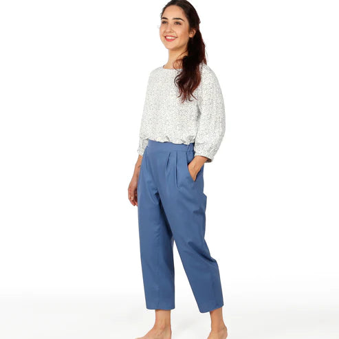 FRAU GUSTA • Hose im egg-shape