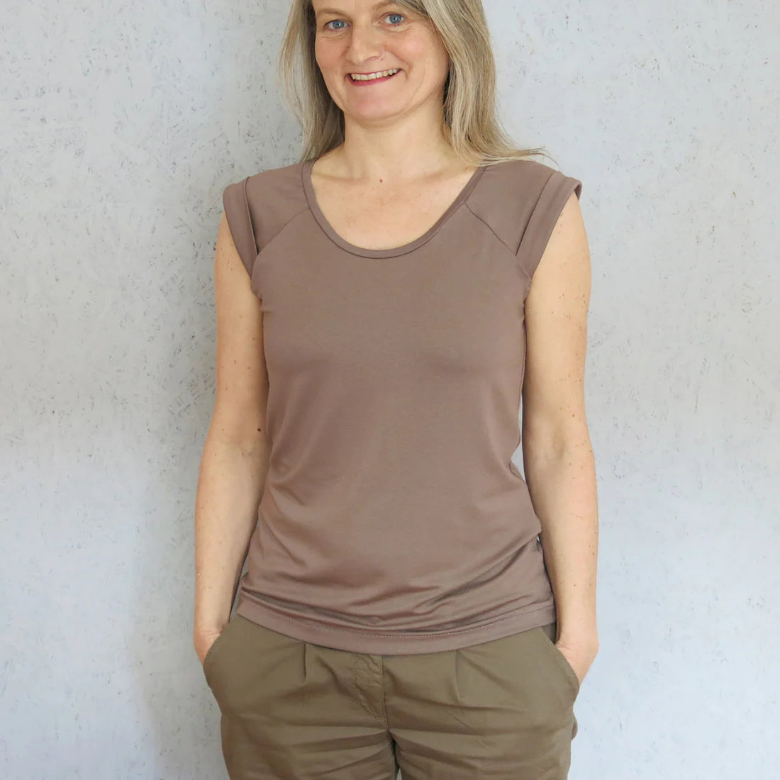 FRAU JOSY • Trägershirt PAPIERSCHNITT