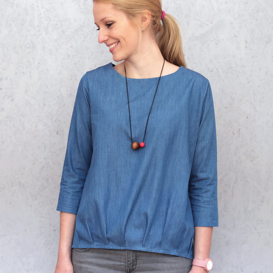 FRAU NINA • Bluse mit Saumfalten PAPIERSCHNITT