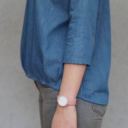 FRAU NINA • Bluse mit Saumfalten PAPIERSCHNITT