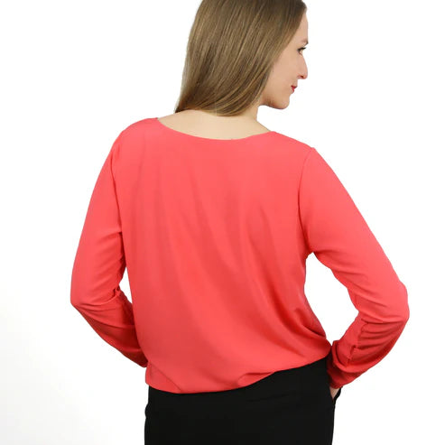 FRAU PINA • Knotenbluse