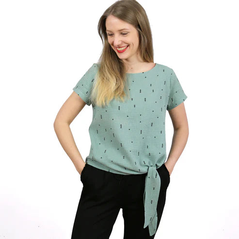FRAU PINA • Knotenbluse