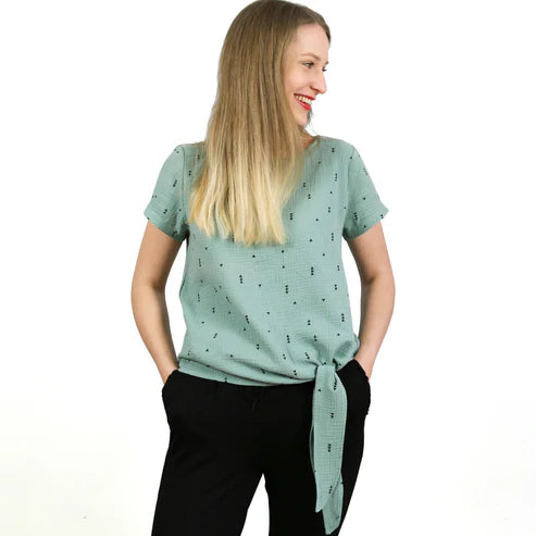 FRAU PINA • Knotenbluse