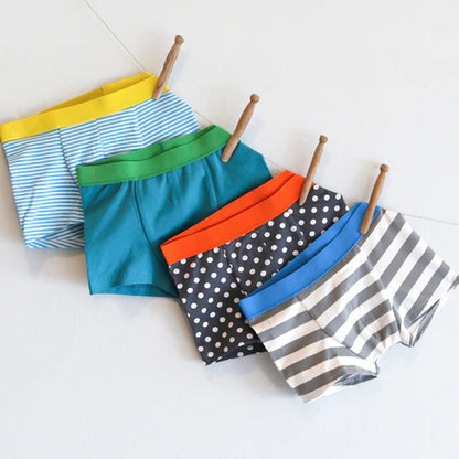 JOHN • Bequeme Pants für Jungs; PAPIERSCHNITT