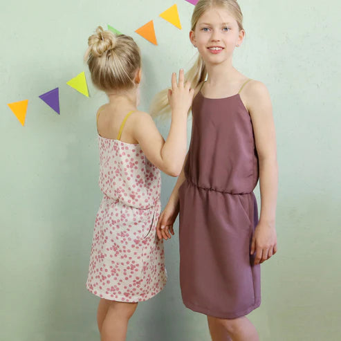 SOFIE • Kleid Spaghettiträger; PAPIERSCHNITT