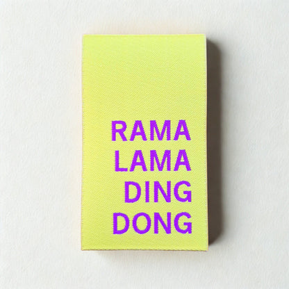 Weblabel „RAMA LAMA DING DONG“ von Prülla 7x4 cm zum Aufbügeln oder Annähen für DIY Projekte 🎶