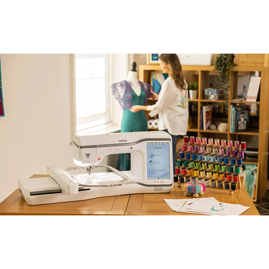 Innov-is Stellaire XE2 Stickmaschine