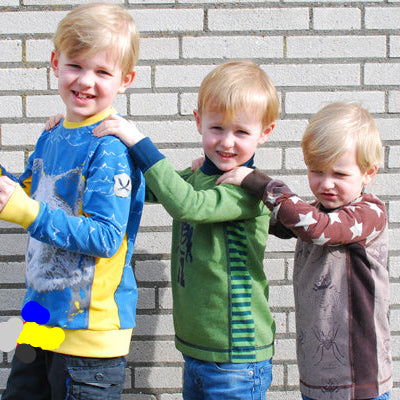 „Enfant Sportif“- das raffinierte Shirt mit dem Seitenstreifen für Kinder