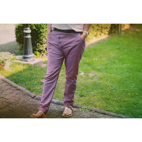 Schnittmuster Ludwig Lässig Chinohose Damen mit diagonaler Knopfleiste und schmalem Bein