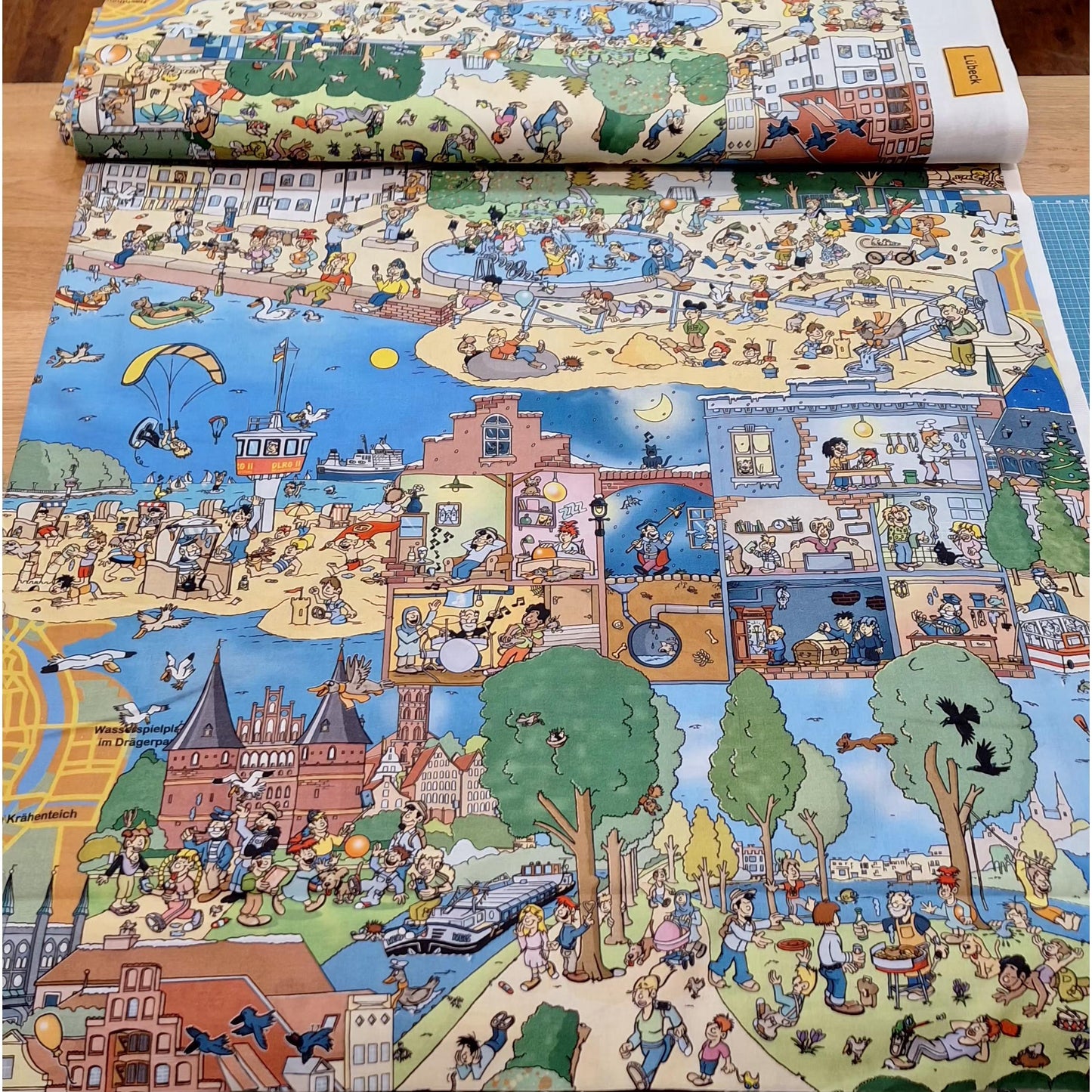 Wimmelbuchpanel Lübeck 70cm x 137cm