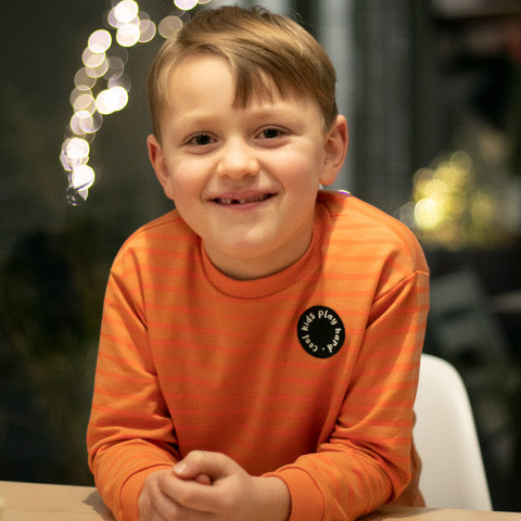"cool kids play hard" aufbügel Label