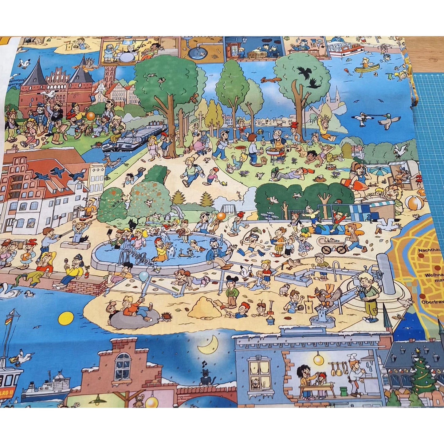 Wimmelbuchpanel Lübeck 70cm x 137cm