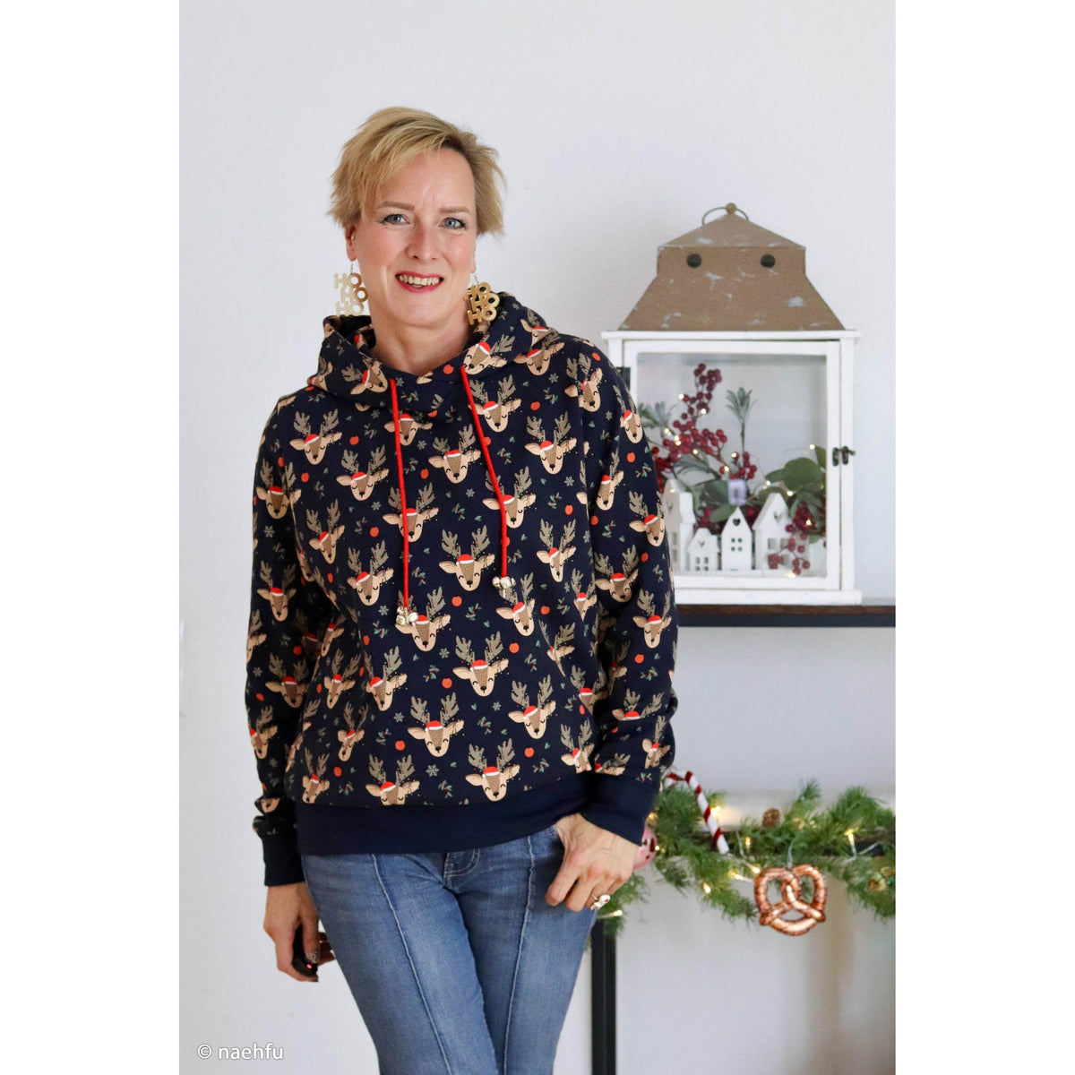 Swafing Holly angerauhter Sweatstoff mit Weihnachtsmotiv, 95 % Baumwolle und 5 % Elasthan