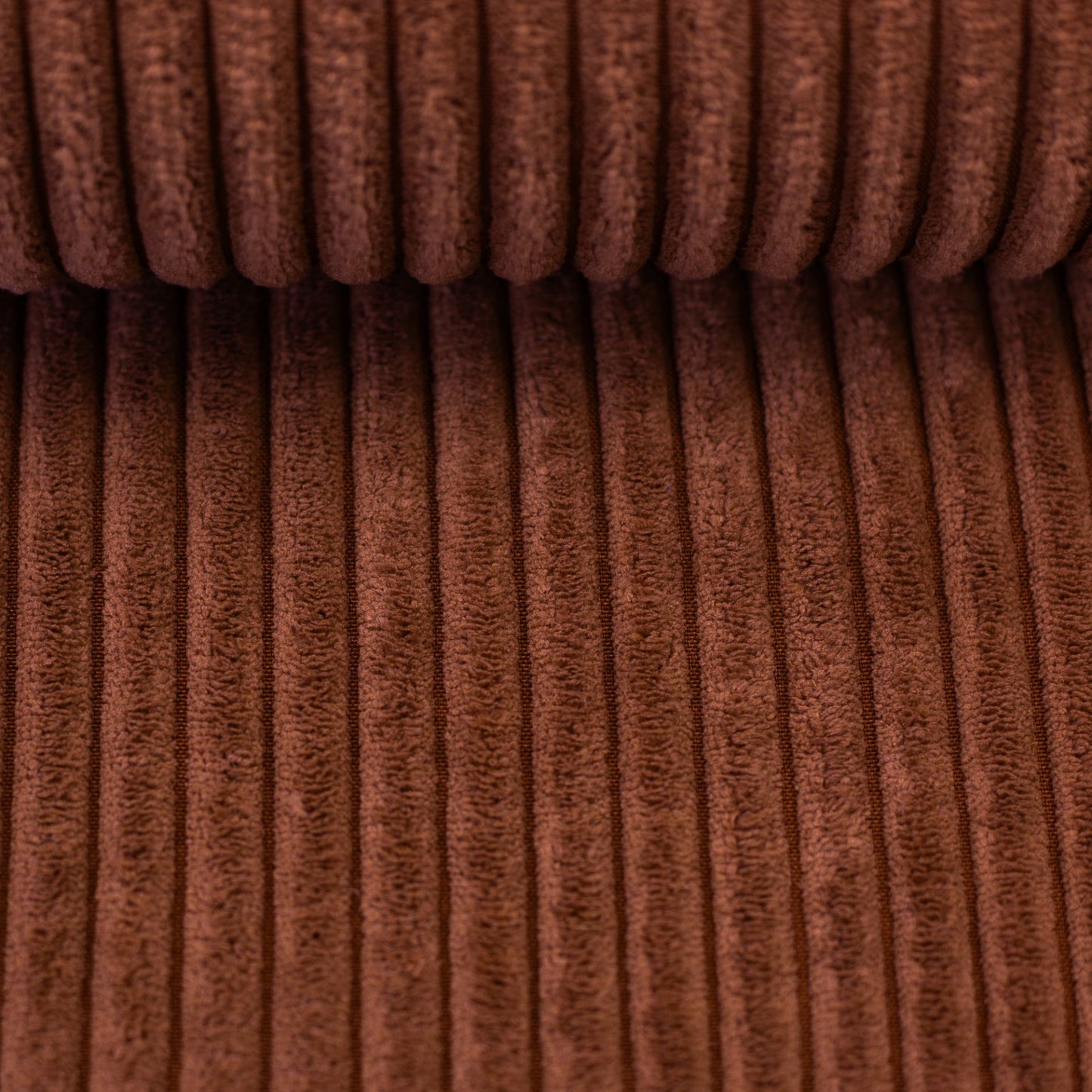 Detailaufnahme der breiten Cordrippen des Stoffes Wanja